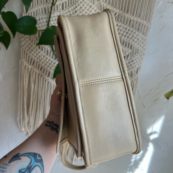Authentic Vintage Coach Rambler’s Legacy 9061 Bone Leather Crossbody Bag USA - Picture 11 of 16